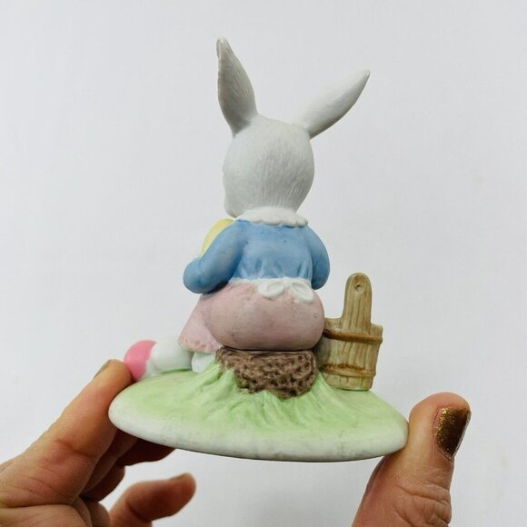 Vintage Lefton Bunny Rabbit Easter Figurine 4” Egg Paint Female Mother Porcelain - Picture 4 of 12